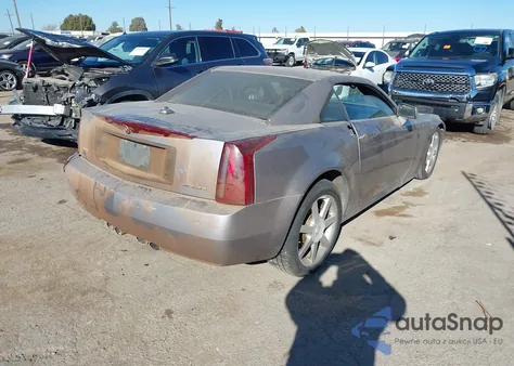 2005 Cadillac Xlr Standard z USA, uszkodzony, nr VIN 1G6YV34AX55601647